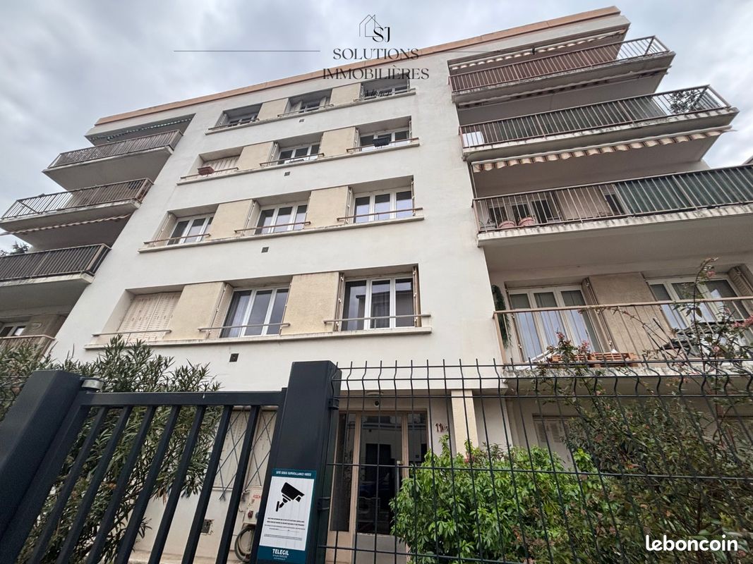 Appartement 3 pièces 75 m² · à Lyon · 75 m² · 900 €/mois
