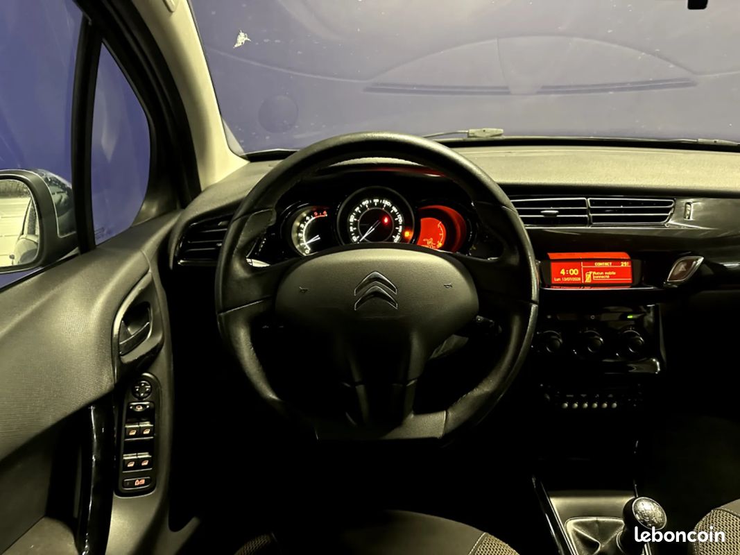 CITROEN C3 1.4 HDi 70 Confort - Climatisation - Bluetooth (image 24)