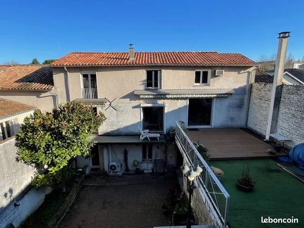 Immeuble 12 pièces 162 m²