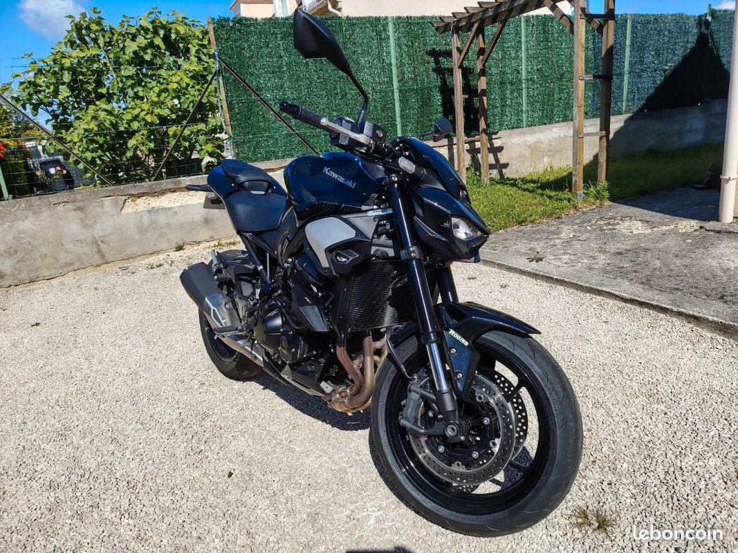 Kawasaki z900 full (image 1)