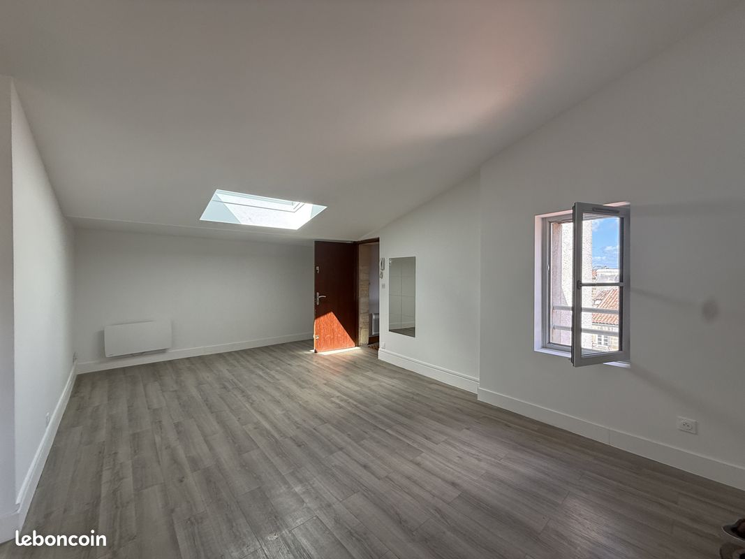 Appartement 2 pièces 40 m² · à Bordeaux · 40 m² · 795 €/mois