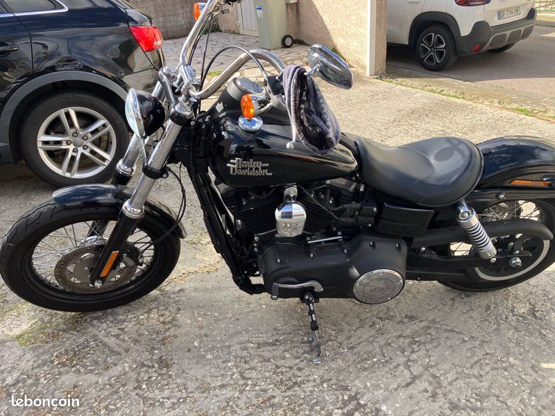 Harley Davidson street bob (image 1)