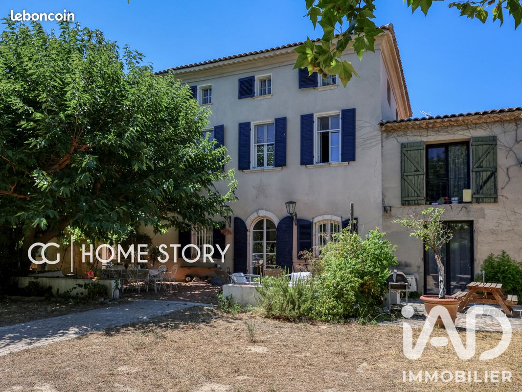 Maison 11 pièces 367 m² · à La Ciotat · 367 m² · 1 350 000 €