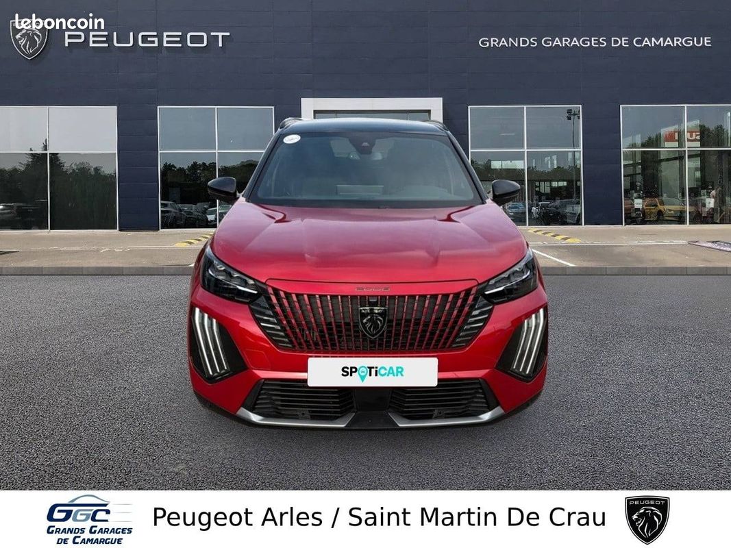 PEUGEOT 2008 Hybrid 145 e-DCS6 GT (image 2)
