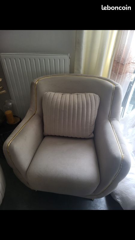 Canapé et fauteuil très bon état (image 2)
