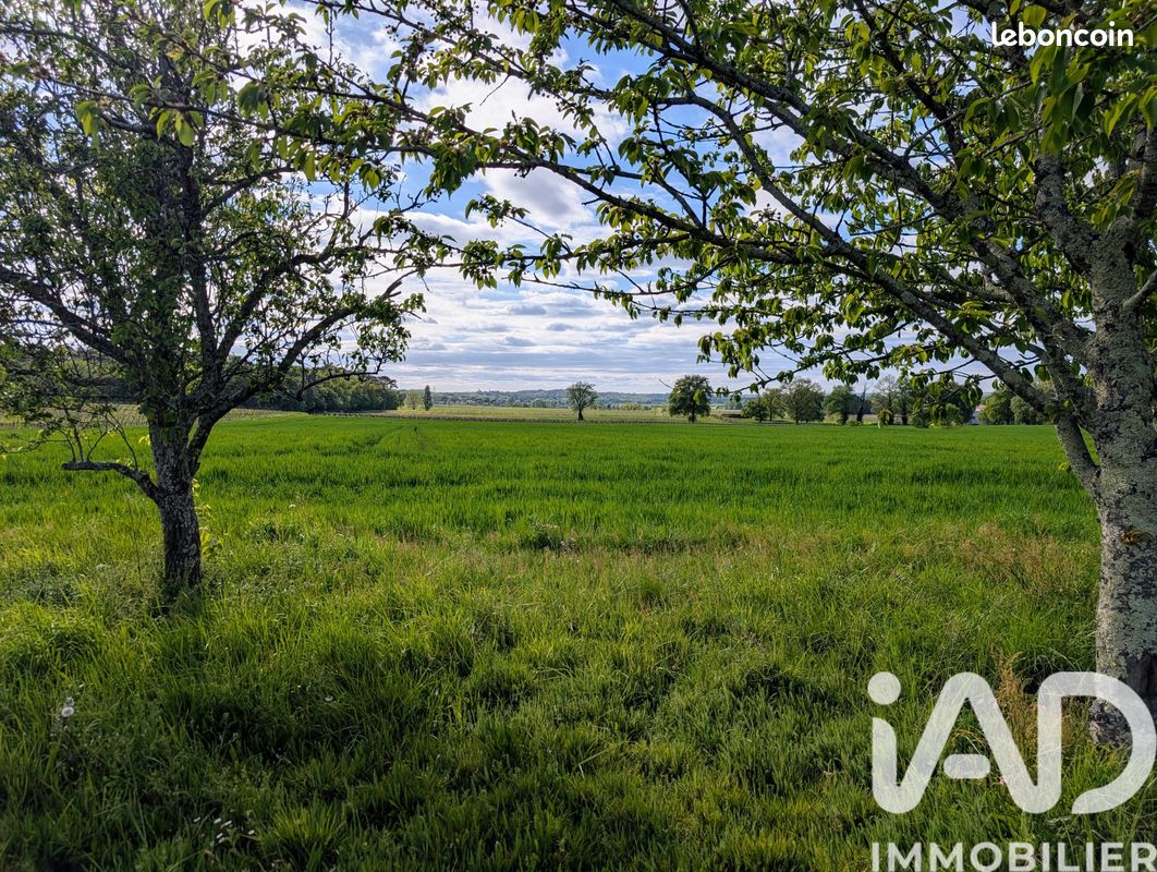 Terrain 2047 m² · à Saint-Sauveur-de-Puynormand · 2 047 m² · 60 000 €