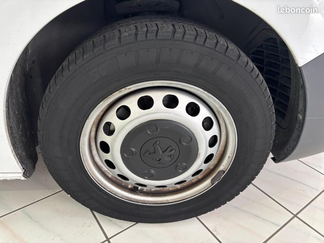 Peugeot Expert FOURGON FGN M BLUEHDI 120 S&S BVM6 (image 6)