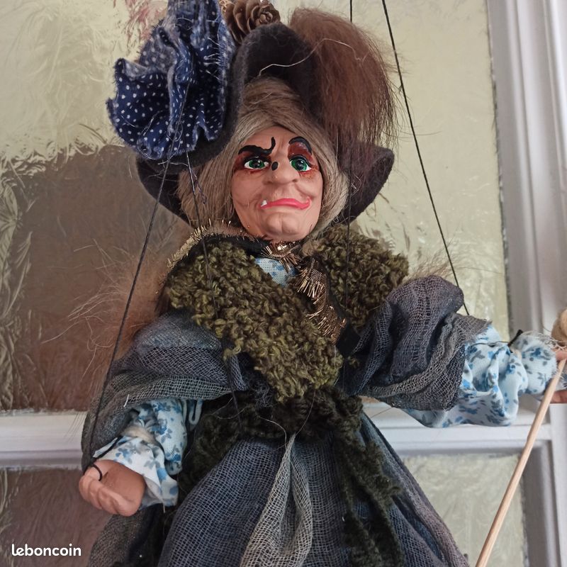 Marionnette Sorciere Brune- Le Monde de La Marionnette - Online Puppet Marionnette Sorciere Brune- Le Monde de La Marionnette - Online Puppet