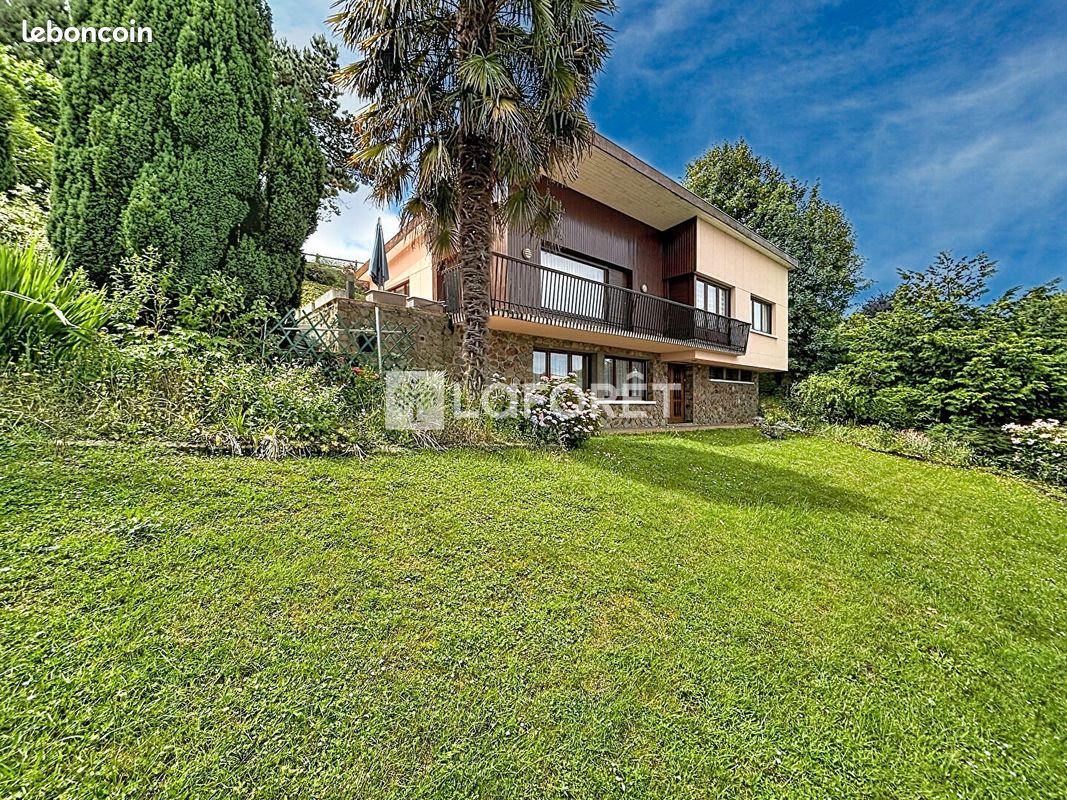 Maison 7 pièces 164 m² · à Mont-Saint-Aignan · 164 m² · 479 000 €
