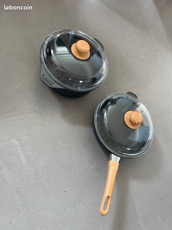 Lot poêle / fait tout Pyrex (image 1)