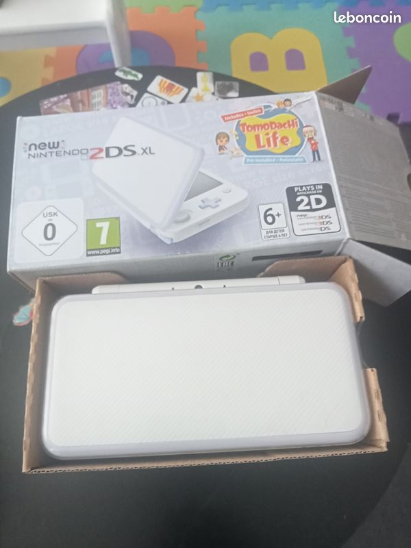 Console Tomodachi life en boîte Nintendo 2ds xl Consoles