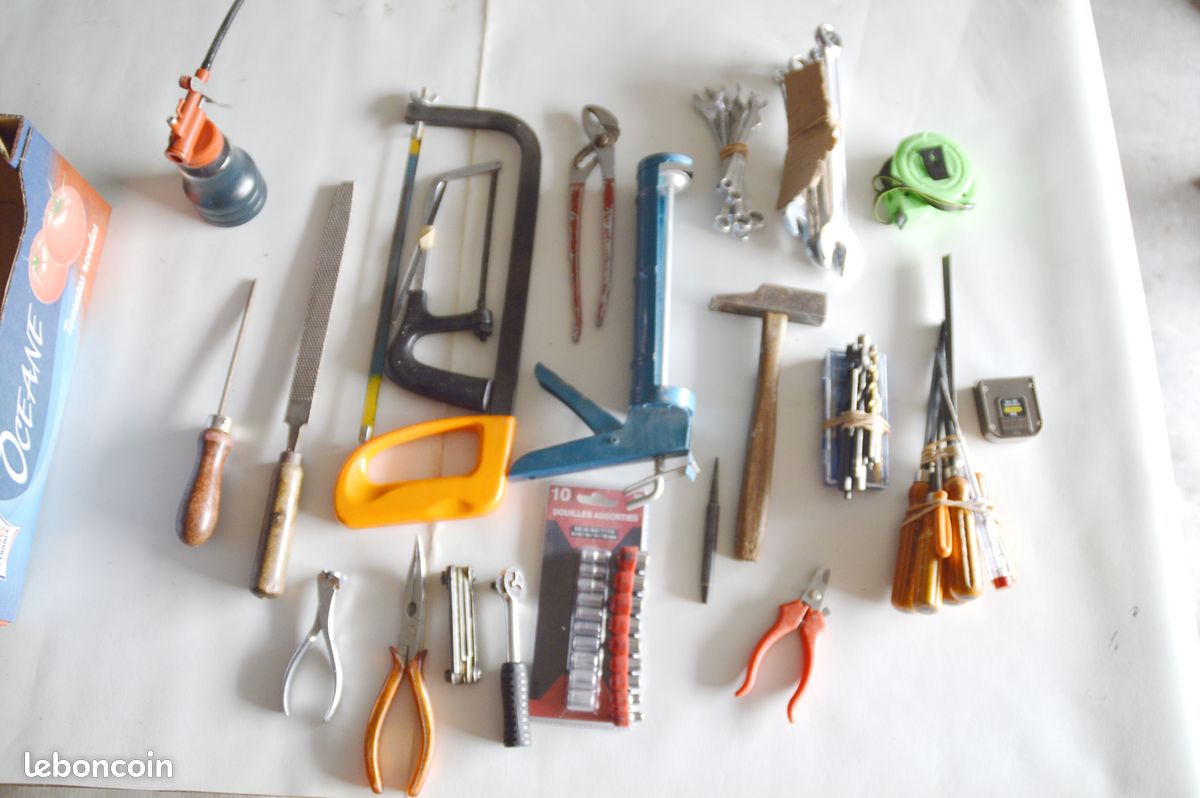 Lot outils (image 1)
