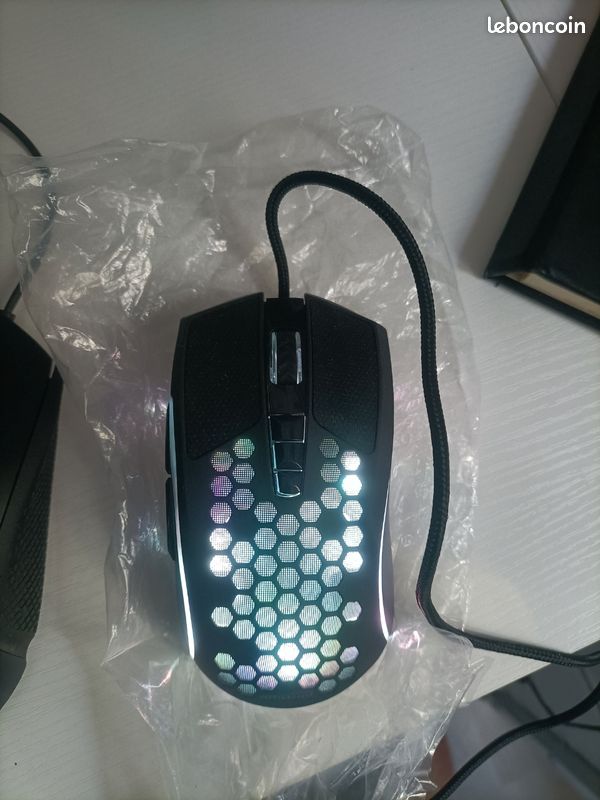Lot d'équipements gaming 6 pièces plus un convertisseur offert (image 5)