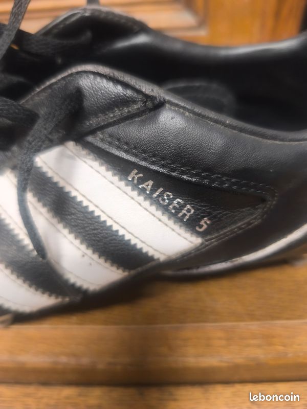 Chaussures de football taille 43 (image 1)