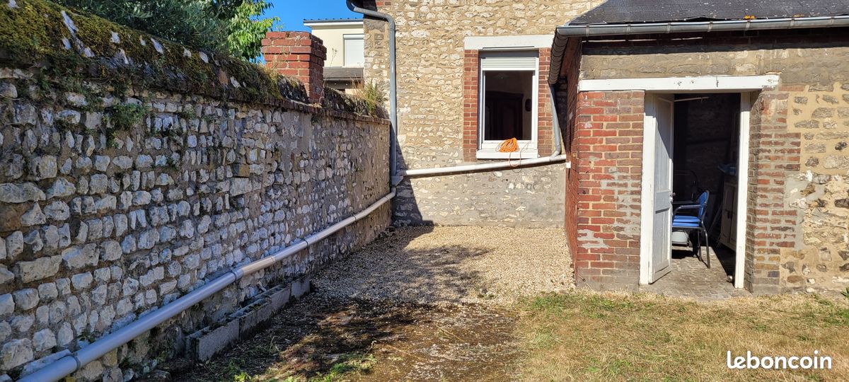 Maison 4 pièces 60 m² · à Saint-Étienne-du-Rouvray · 60 m² · 130 000 €