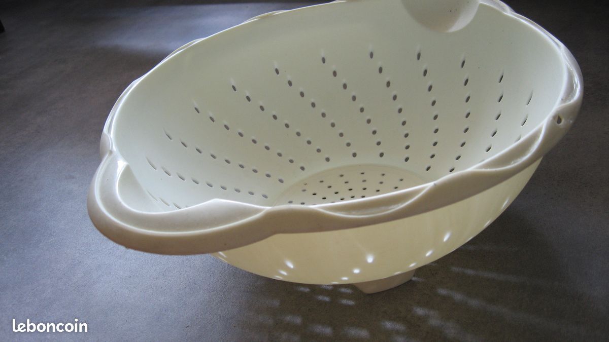 Grande passoire en plastique cuisine blanc (image 1)