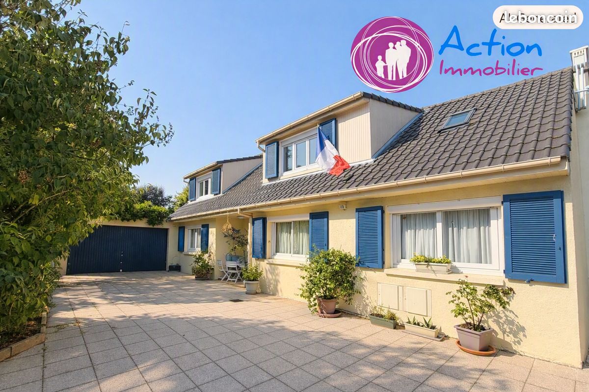 Maison 7 pièces 200 m² · à Lésigny · 200 m² · 678 000 €