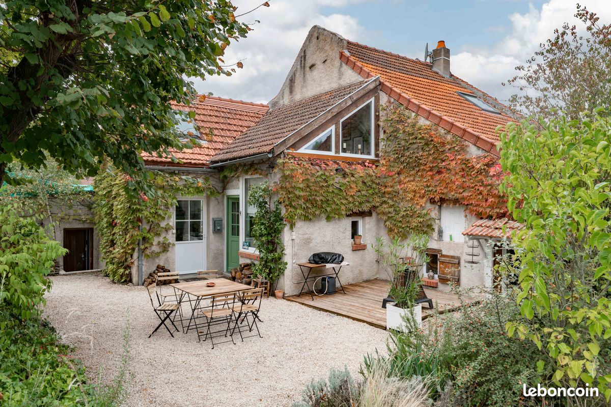 Maison 6 pièces 135 m² · à Creuzier-le-Neuf · 135 m² · 250 000 €
