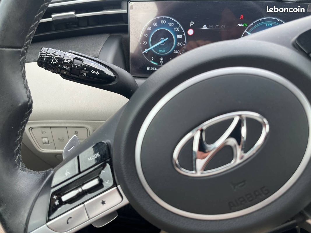 HYUNDAI Tucson 1.6 T-GDI 230 Hybrid BVA6 Executive (image 31)