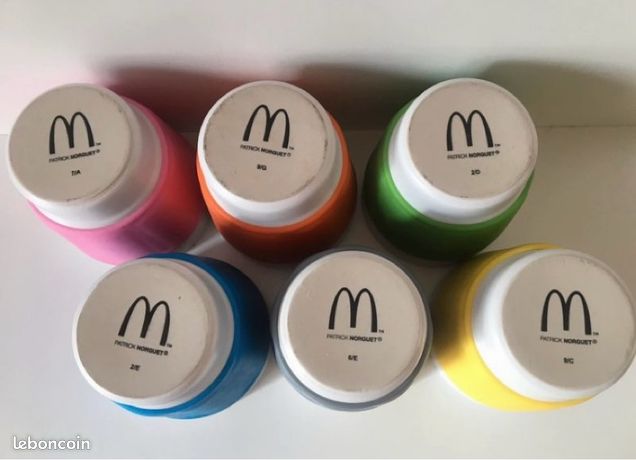 Tasse à café McDonald's PATRICK NORGUET bleu silicone et céramique