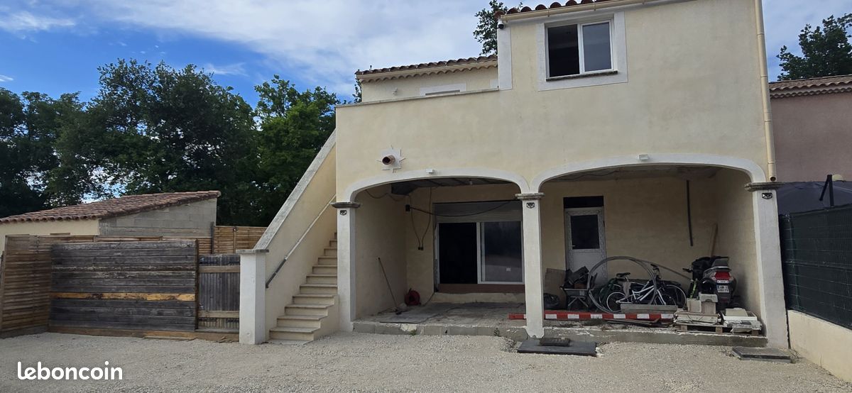 Maison 4 pièces 81 m² · à Vedène · 81 m² · 252 000 €