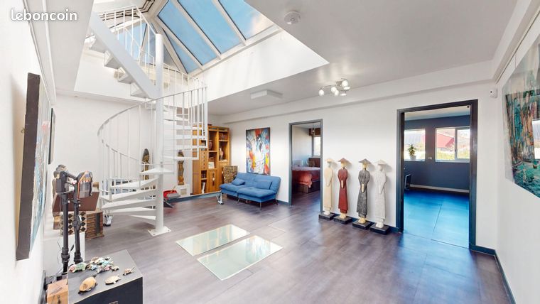 Maison 7 pièces 241 m²