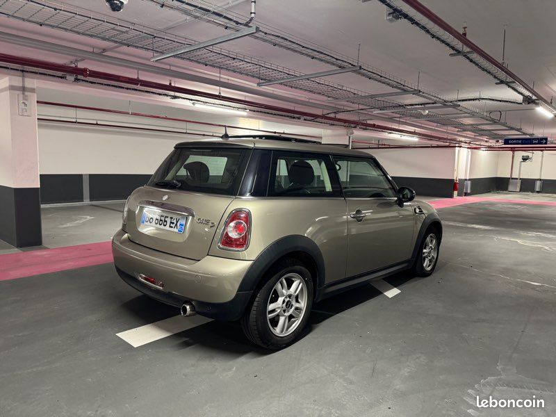 Mini Cooper D 90 ch pck chili toit ouvrant (image 4)