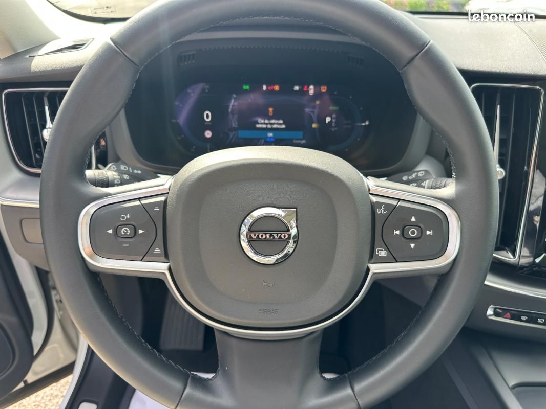 Volvo XC60 T6 AWD Hybride rechargeable 253 ch+145 ch Geartronic 8 Plus Style Chrome (image 14)