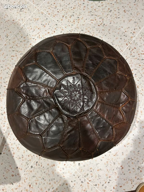 Pouf marocain en cuir (image 1)