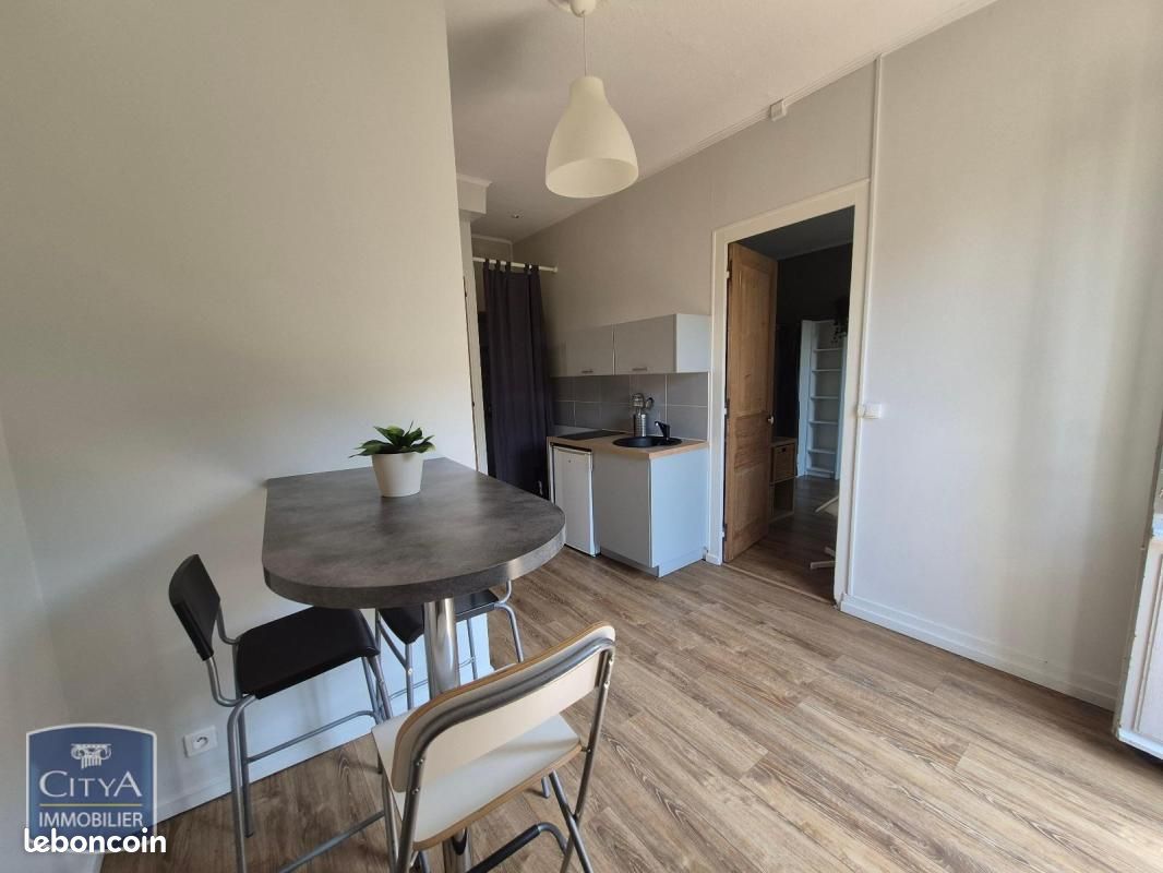 Appartement 1 pièce 34 m² · à Saint-Étienne · 34 m² · 460 €