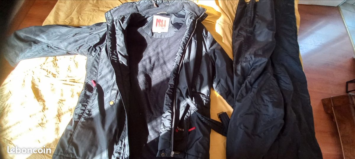 Tenue de ski pantalon et blouson marque Dorotennis noir taille T3 (image 4)