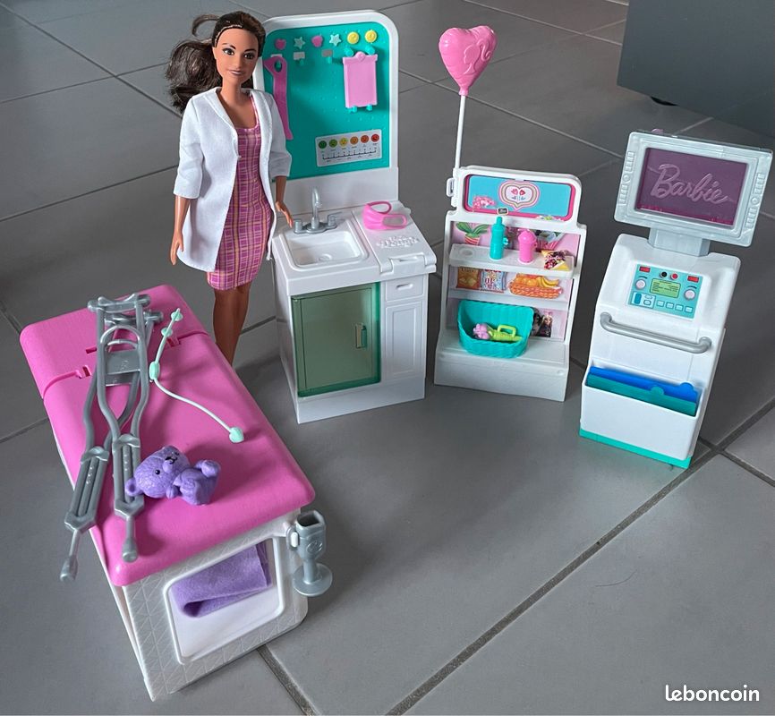 Barbie médecin et son cabinet médical (image 6)