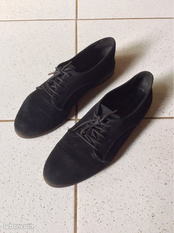 Chaussures en daim noir (image 1)