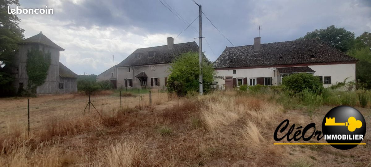 Maison 10 pièces 202 m² · à Baudrières · 202 m² · 367 500 €