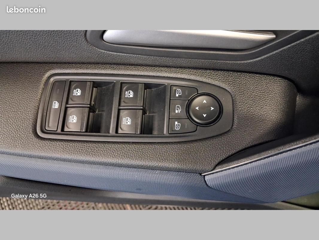 Dacia Duster Hybrid 140 Journey (image 7)