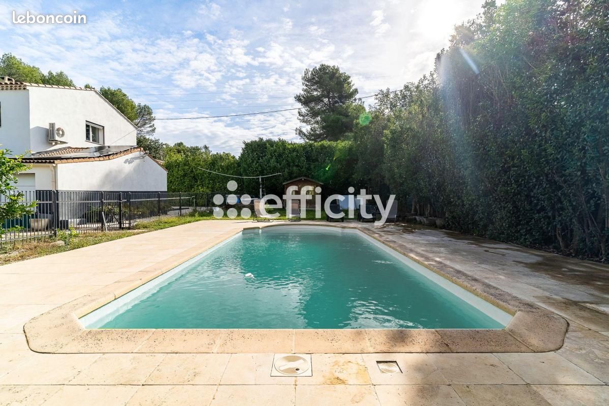 Maison 5 pièces 166 m² · à Mimet · 166 m² · 925 000 €