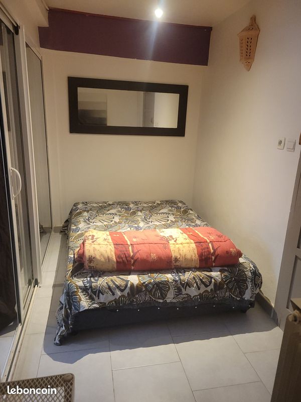 Appartement 2 pièces 30 m² · à Toulon · 30 m² · 300 €