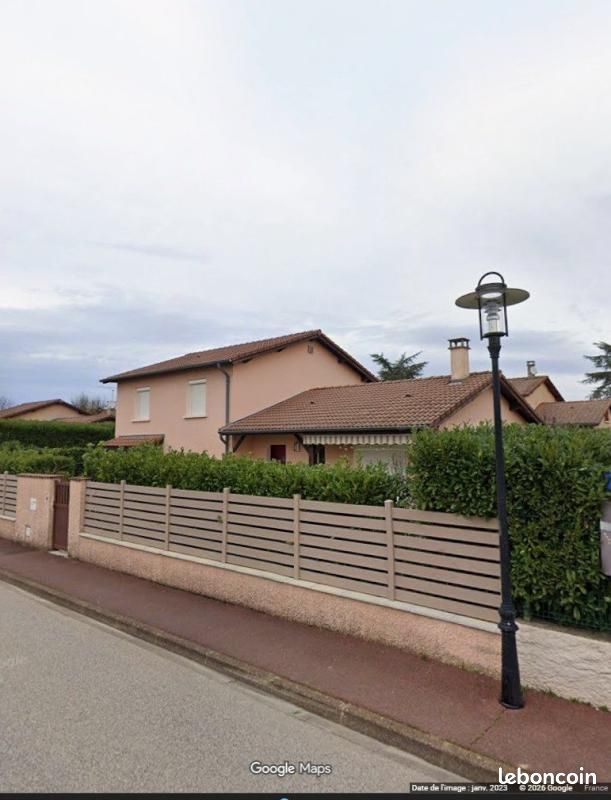 Appartement 2 pièces 50 m² · à Genas · 50 m² · 700 €