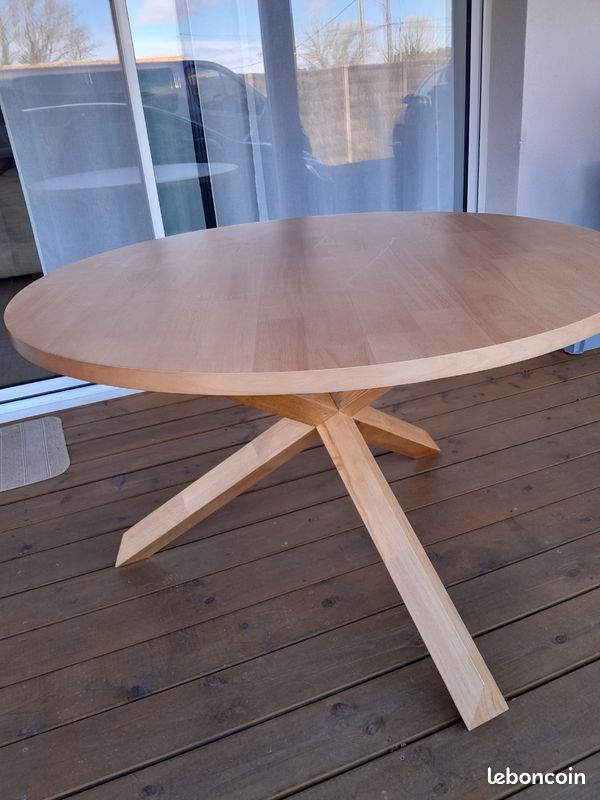 Table ronde en bois diam.120 (image 3)