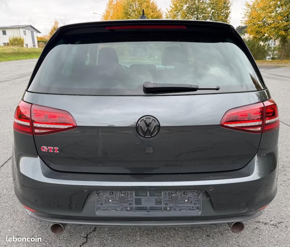 Volkswagen Golf VII LIM. GTI PERFORMANCE BMT 230 CH BVM - VOLANT EN CUIR (image 8)