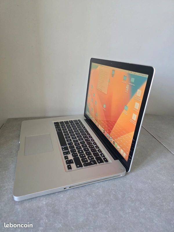 Mac Book pro (image 3)