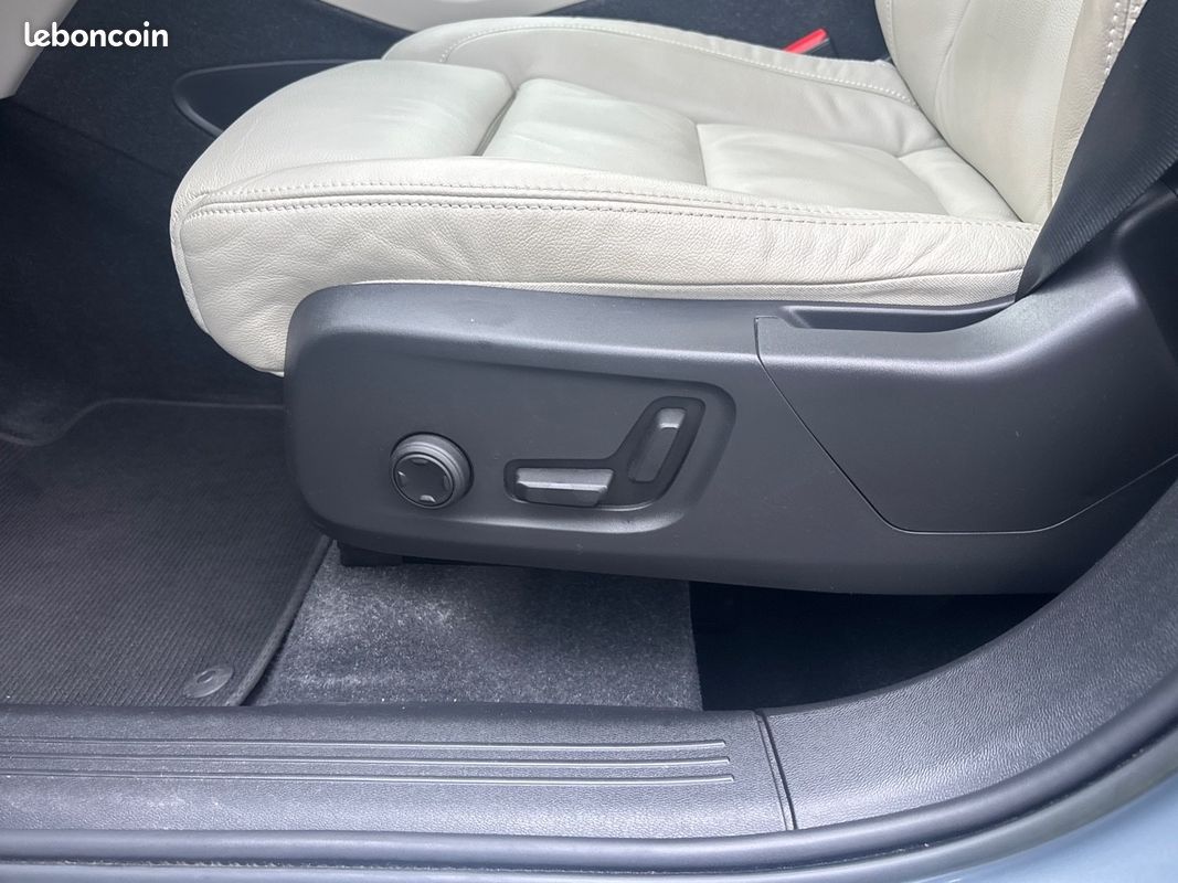 VOLVO XC40 T5 Recharge 180+82 ch DCT7 Ultimate (image 6)