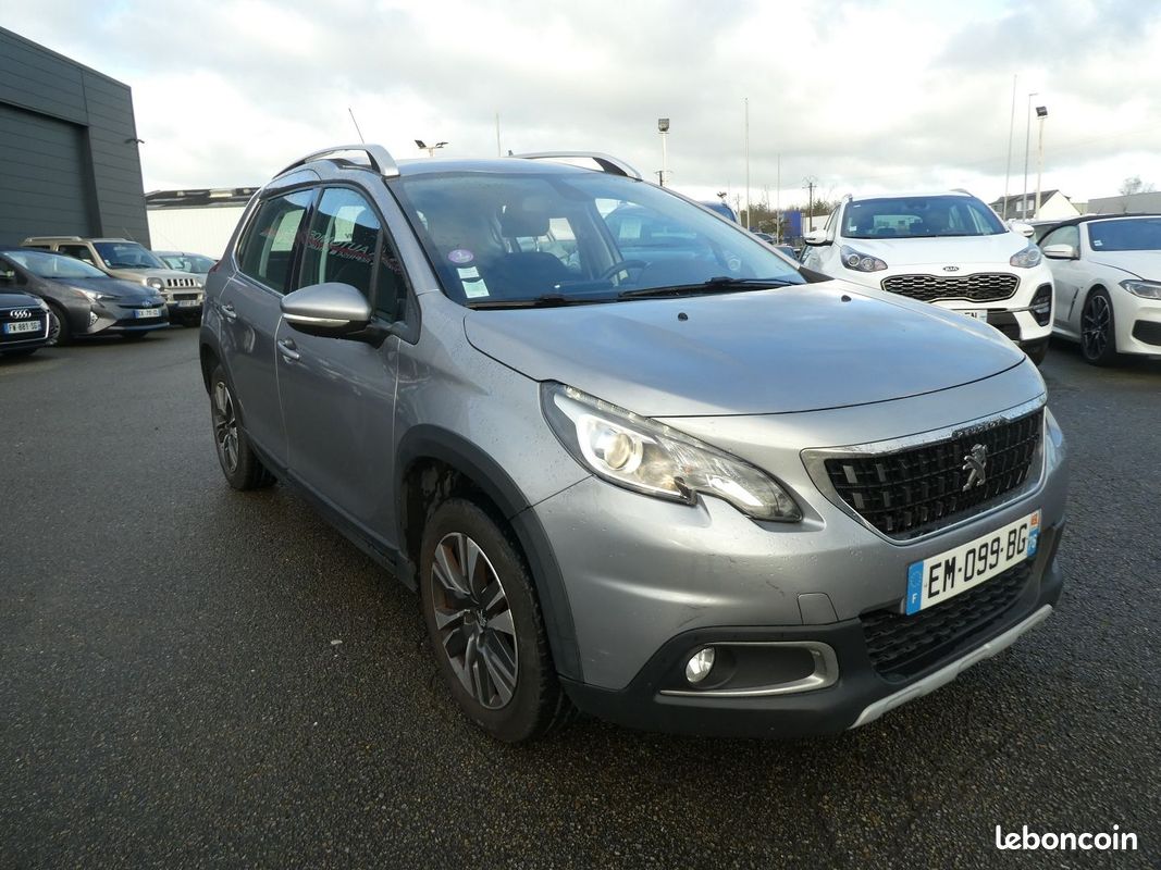 Peugeot 2008 1.2 PURETECH 110CH ALLURE BUSINESS S&S (image 10)