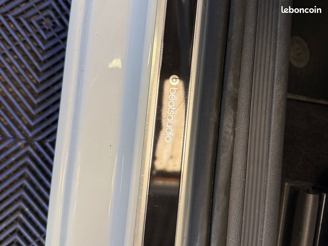 VOLKSWAGEN POLO 1.0 TSI 95 CH SS First Edition BEATS AUDIO (image 17)