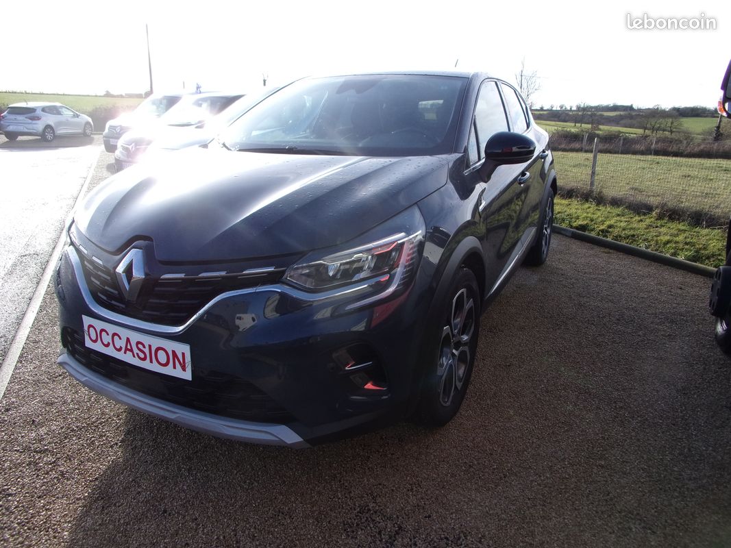 RENAULT CAPTUR BLUE DCI 115 EDC INTENS + attelage (image 1)