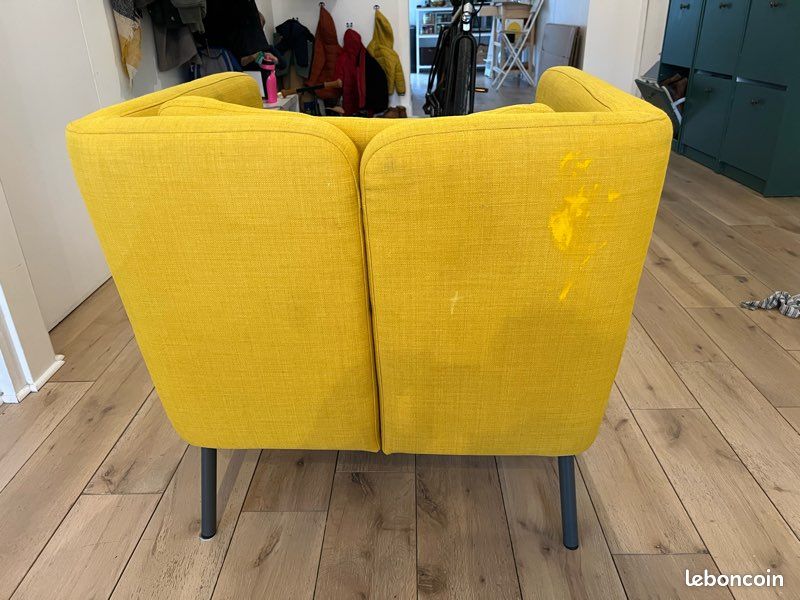 Fauteuil jaune d'occasion (image 5)
