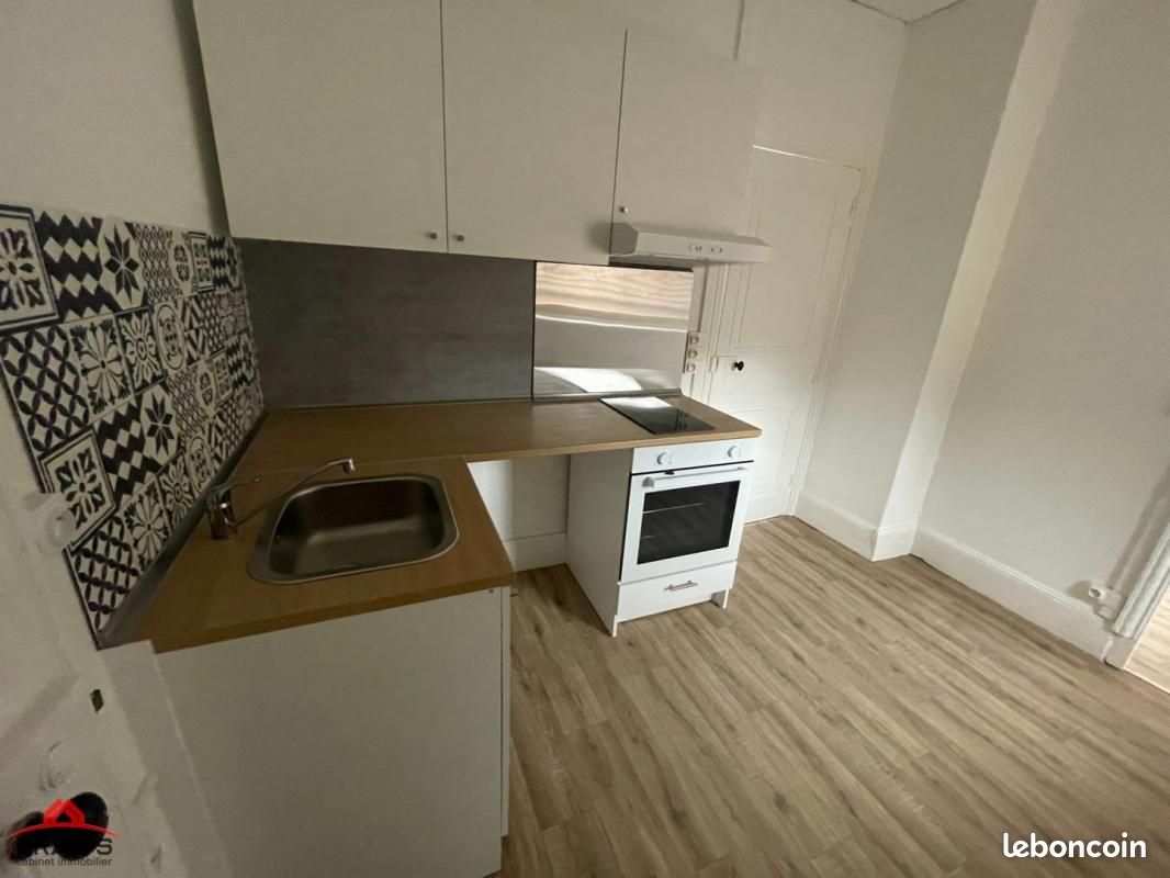 Appartement 2 pièces 43 m² · à Cours · 43 m² · 280 €/mois