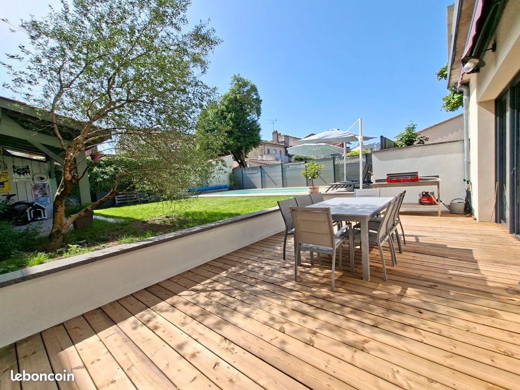 Maison 7 pièces 240 m² · à Marmande · 240 m² · 420 000 €
