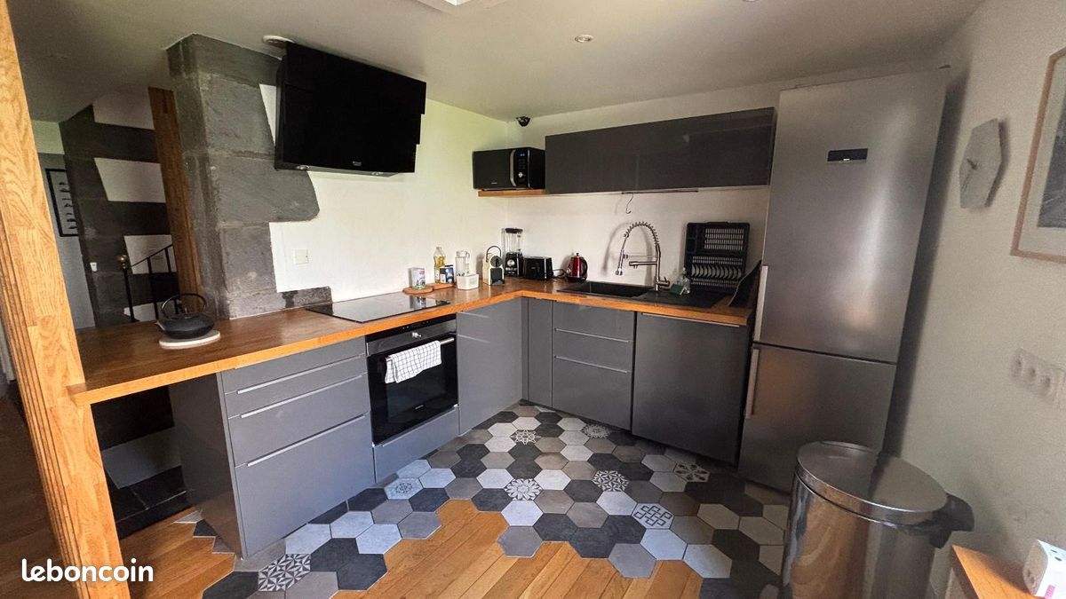 Appartement 4 pièces 100 m² · à Clermont-Ferrand · 100 m² · 1 500 €