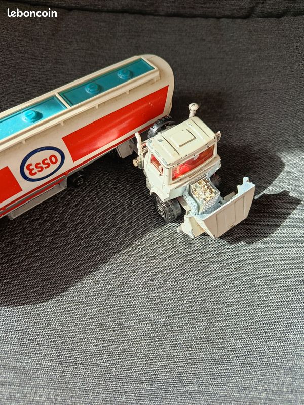 Camion Majorette Scania ESSO – 1/60 – Occasion